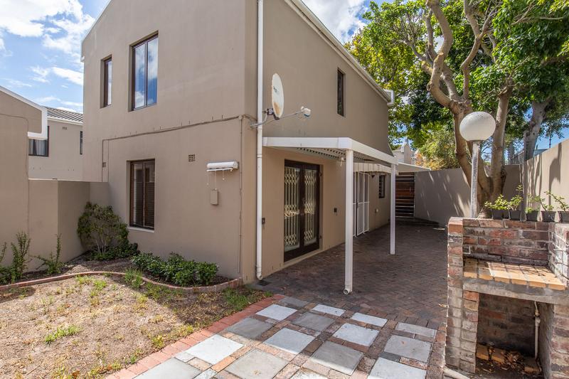 To Let 3 Bedroom Property for Rent in Diep River Western Cape
